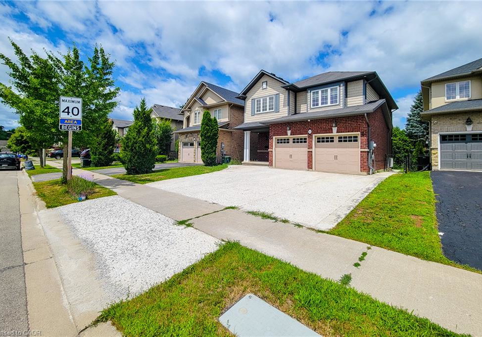 8-secinaro-avenue-ancaster-ontario-40852018