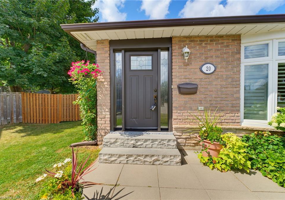 20-clover-court-paris-ontario-40852034