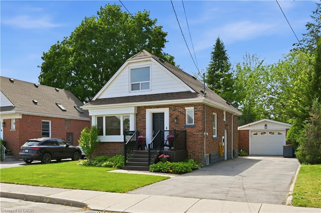 18-ipswich-place-hamilton-ontario-40852054