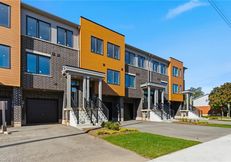 17b-bingham-road-hamilton-ontario-40852076