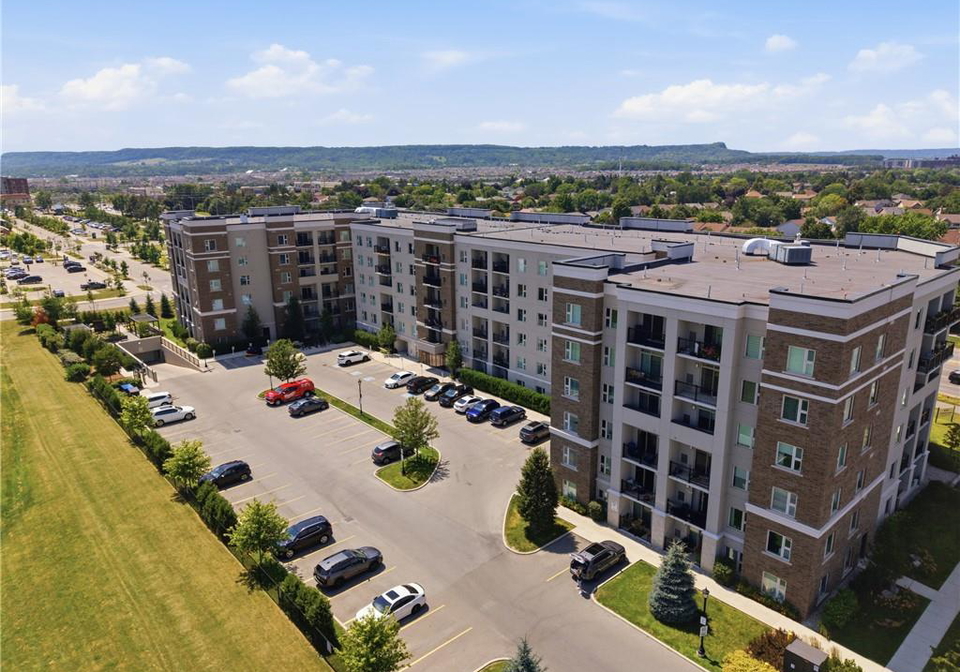 610-farmstead-drive-milton-ontario-40852083