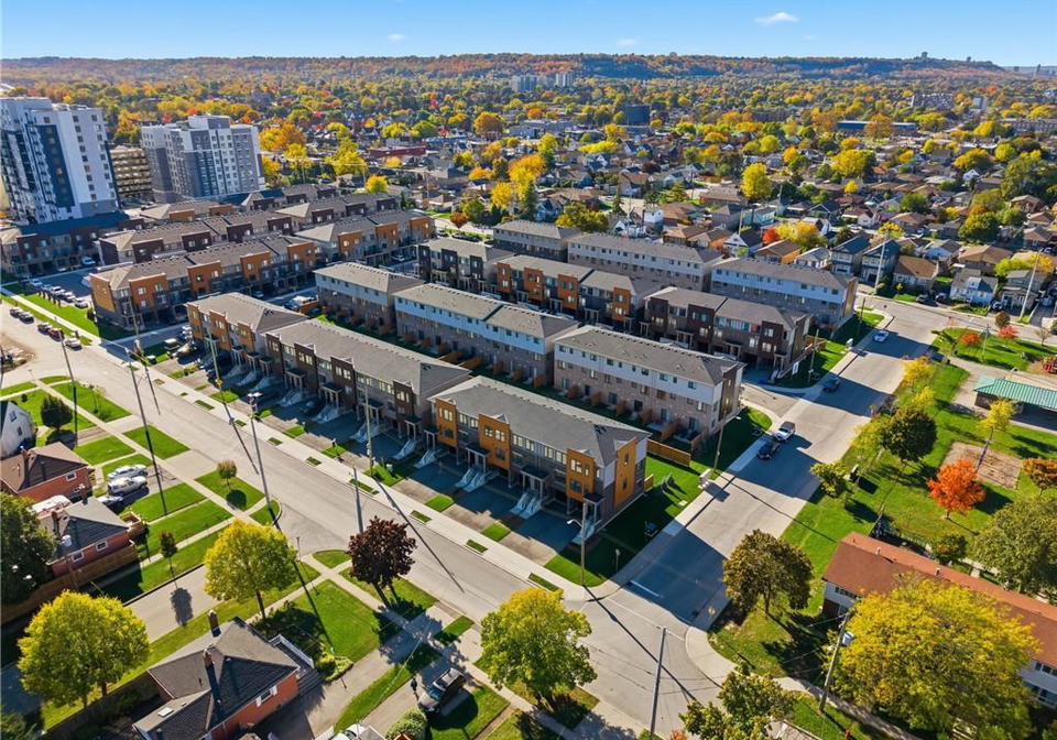 9a-bingham-road-hamilton-ontario-40852087