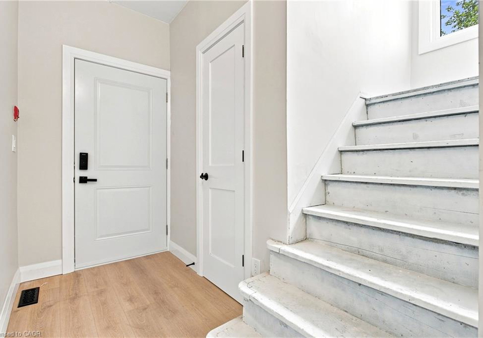 19-lottridge-street-hamilton-ontario-40852088