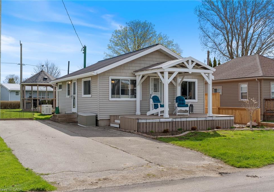 21-fourth-avenue-long-point-ontario-40852150