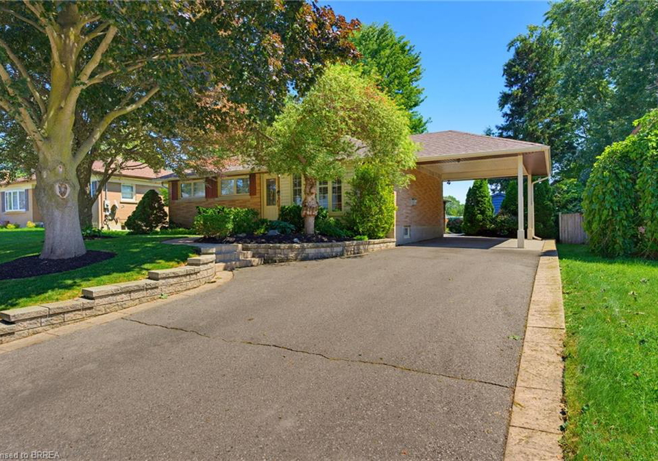 35-varadi-avenue-brantford-ontario-40852162