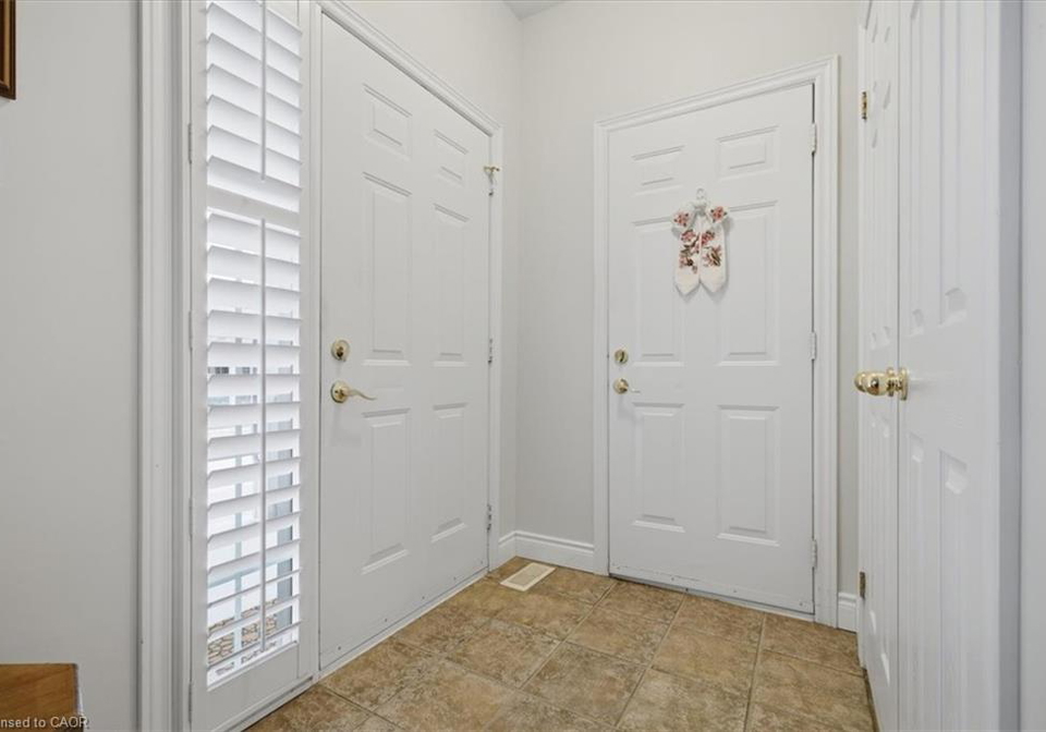 34-southbrook-drive-binbrook-ontario-40852165