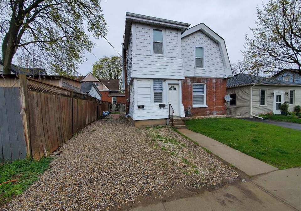 86-victoria-street-brantford-ontario-40852197