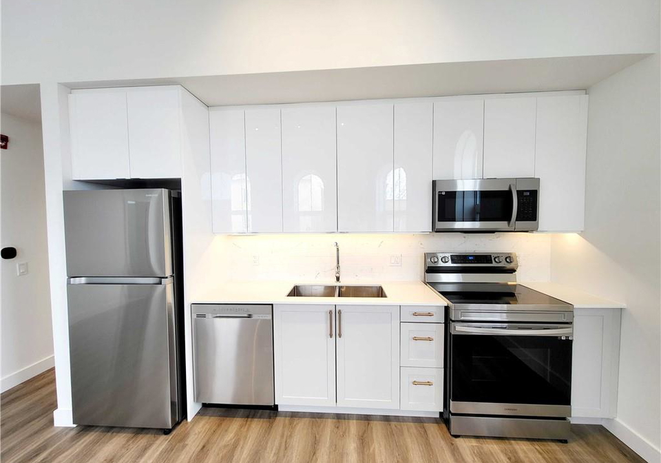 75-huron-street-new-hamburg-ontario-40852242