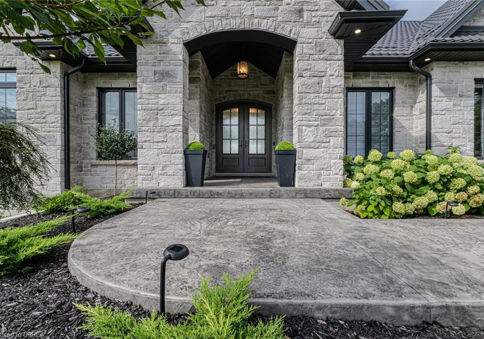 18-bannister-street-oakland-ontario-40852247