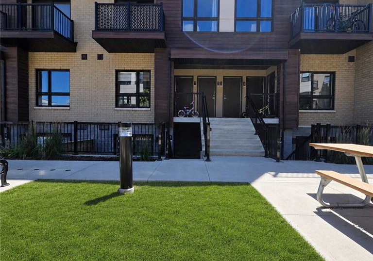 20-palace-place-kitchener-ontario-40852258