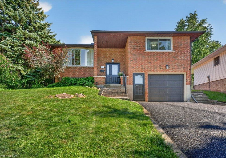 11-graywood-court-kitchener-ontario-40852263