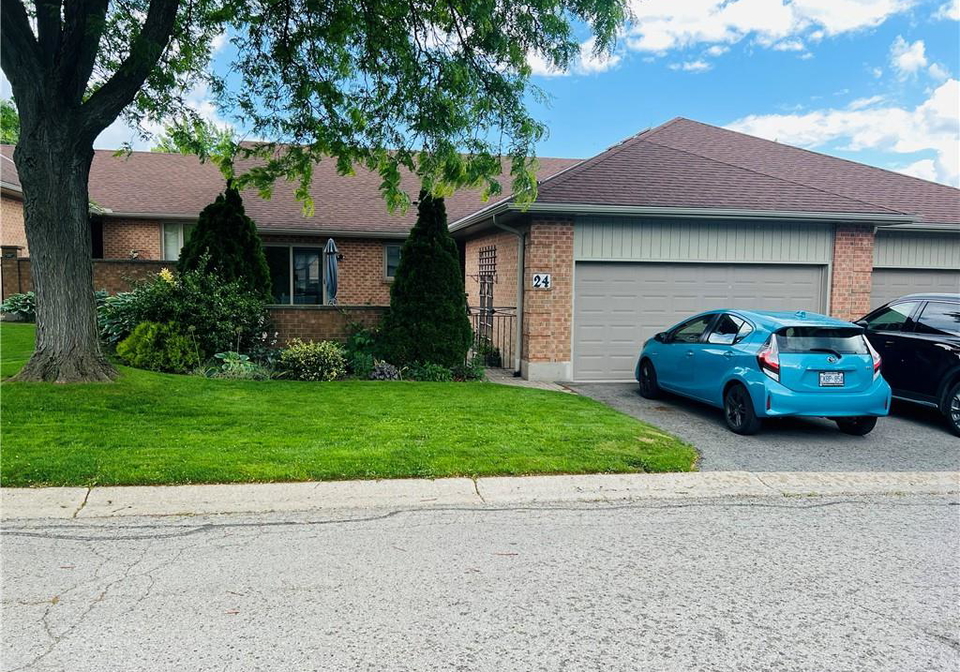 5-cadeau-terrace-london-ontario-40852268