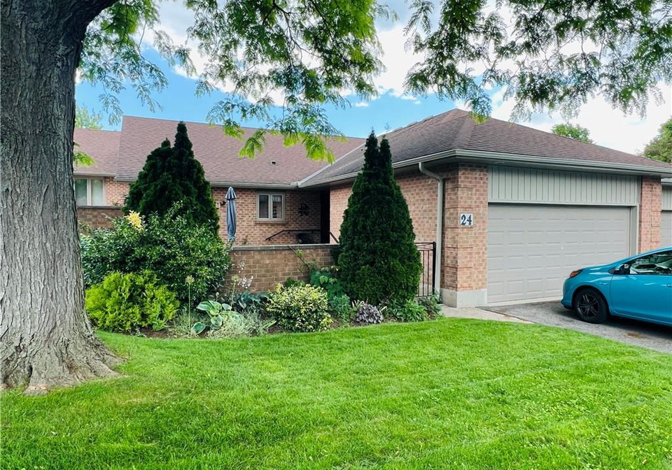 5-cadeau-terrace-london-ontario-40852268
