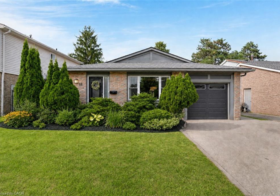 18-bismark-drive-cambridge-ontario-40852273