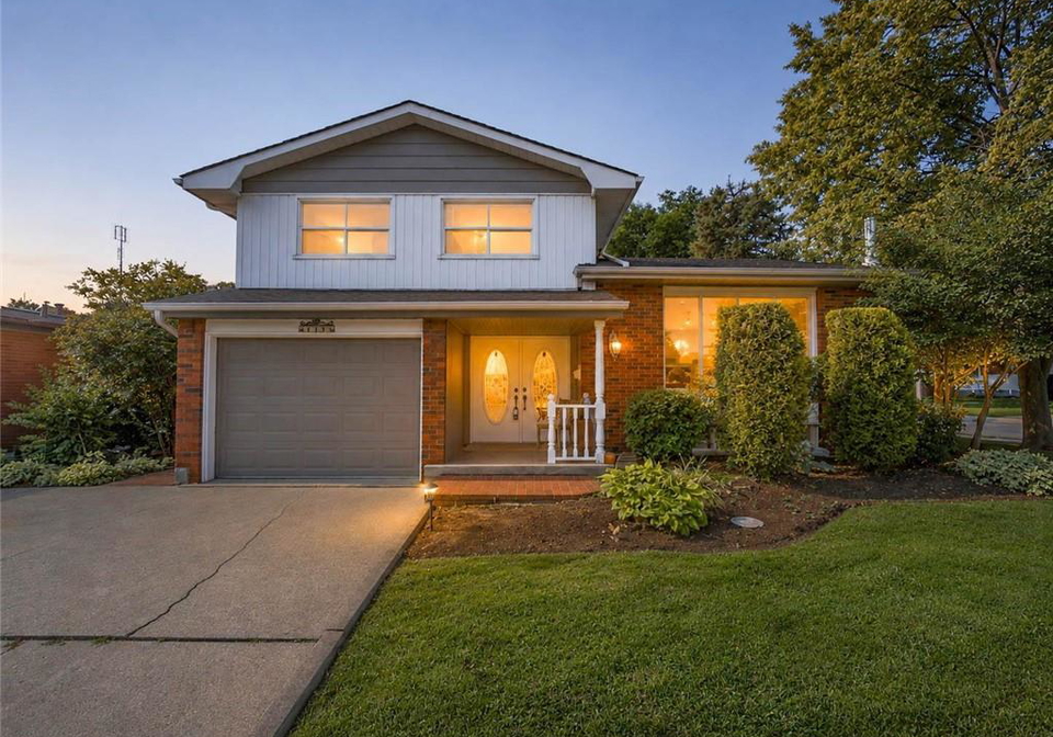 143-cromwell-crescent-hamilton-ontario-40852275