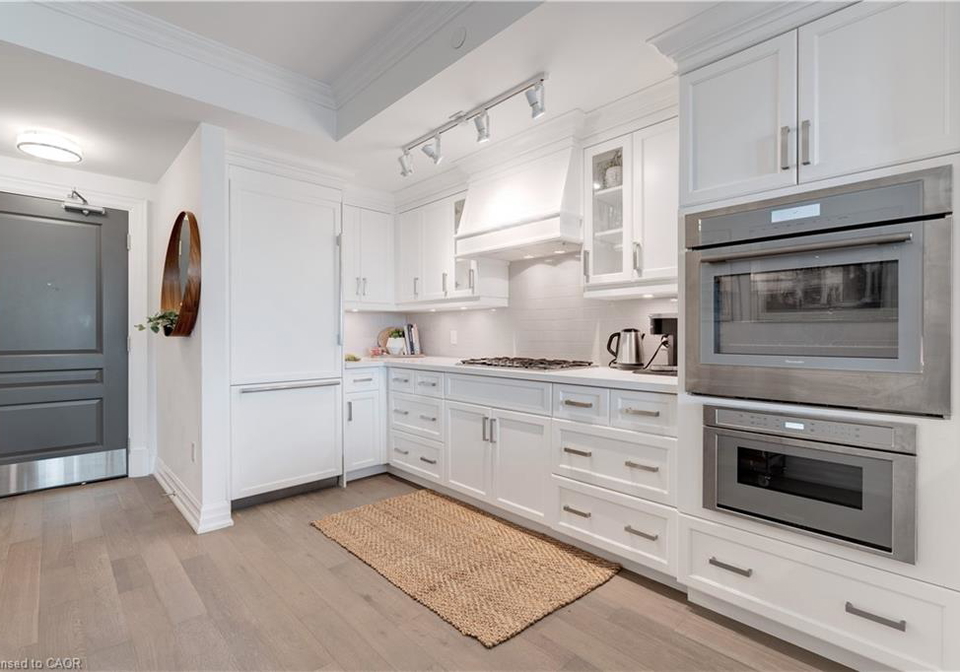 2060-lakeshore-road-burlington-ontario-40852298