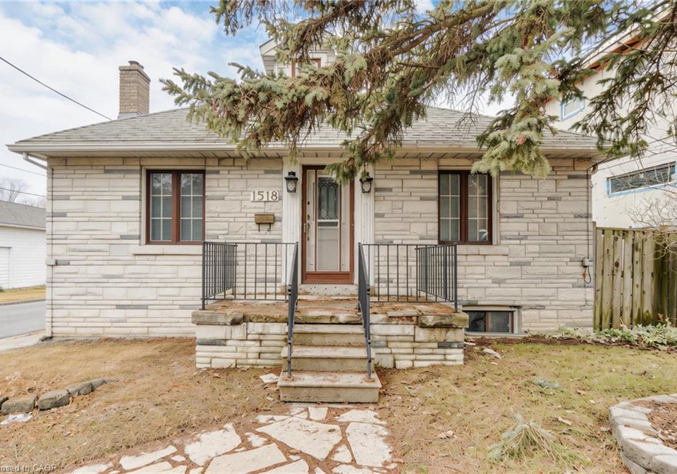 1518-cawthra-road-mississauga-ontario-40852301