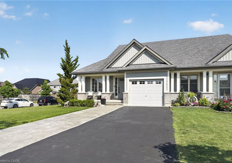 105-anastasia-boulevard-smithville-ontario-40852307