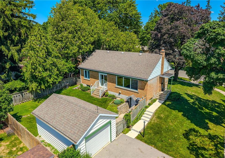 31-torrance-crescent-guelph-ontario-40852317
