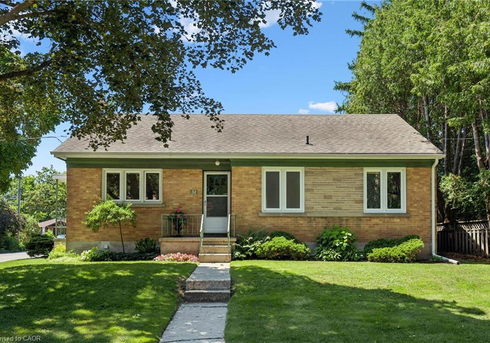 31-torrance-crescent-guelph-ontario-40852317