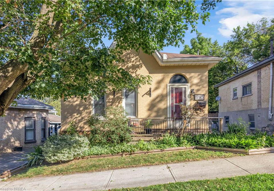 17-scarfe-avenue-brantford-ontario-40852318