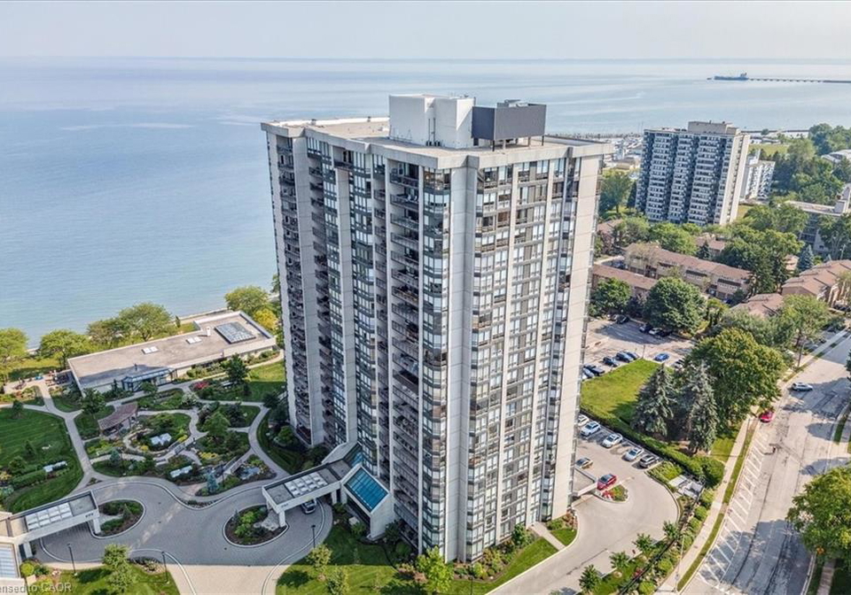 2180-marine-drive-oakville-ontario-40852319