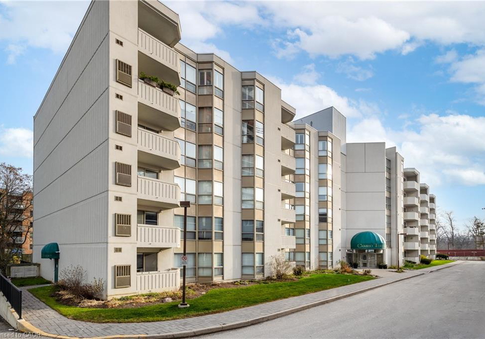 3267-king-street-e-kitchener-ontario-40852322