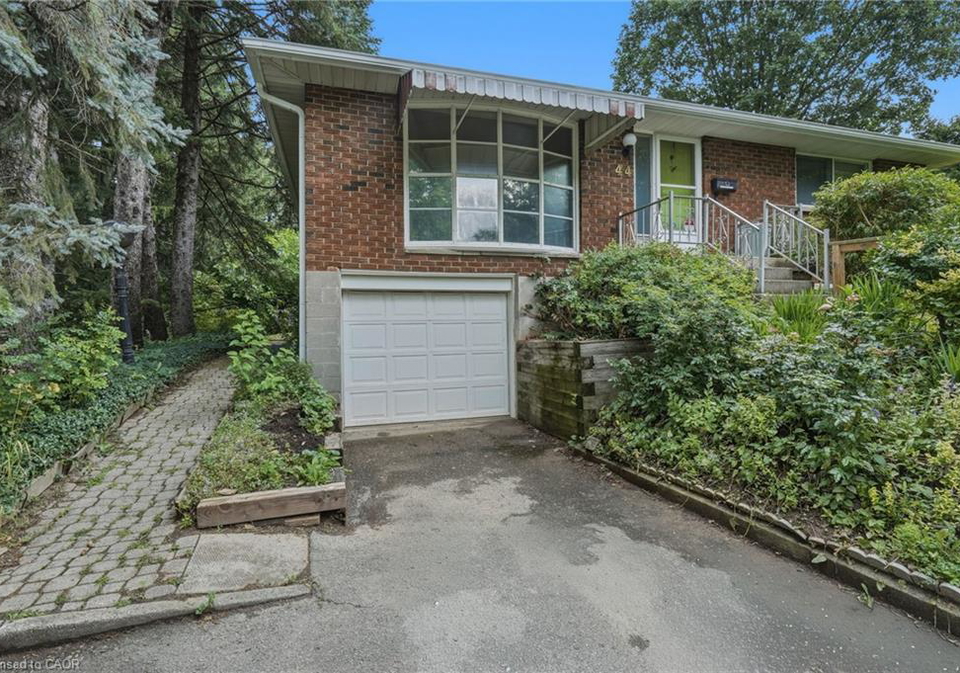 44-mcdonald-court-waterdown-ontario-40852329