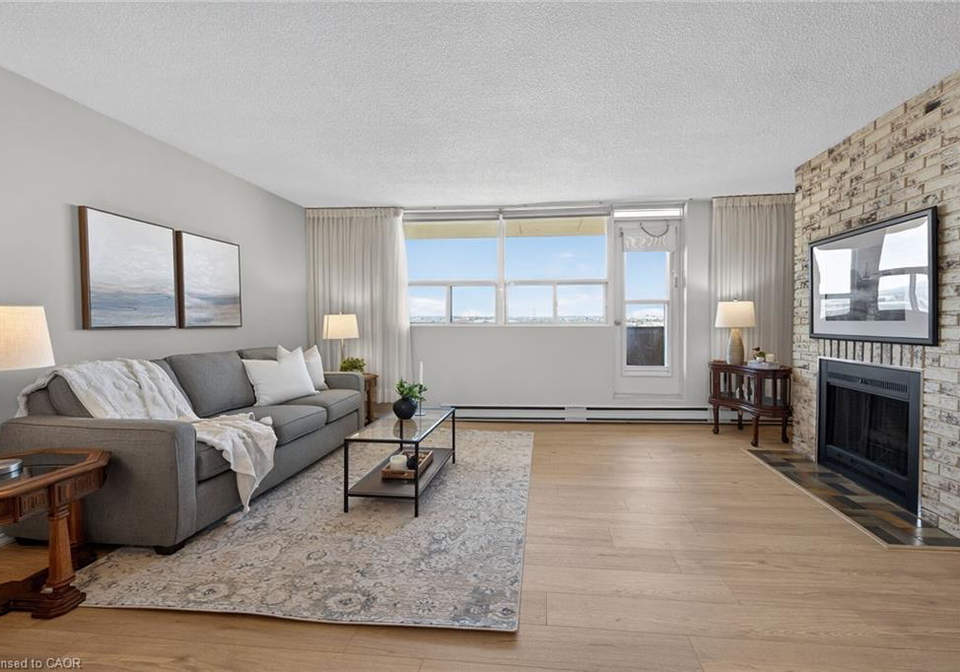 700-dynes-road-burlington-ontario-40852337