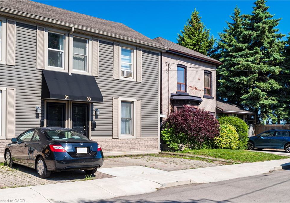 33-railway-street-hamilton-ontario-40852348