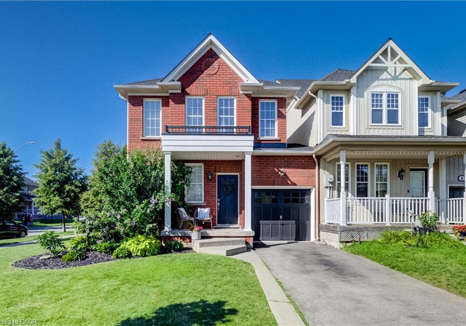 3-golden-iris-crescent-hamilton-ontario-40852364