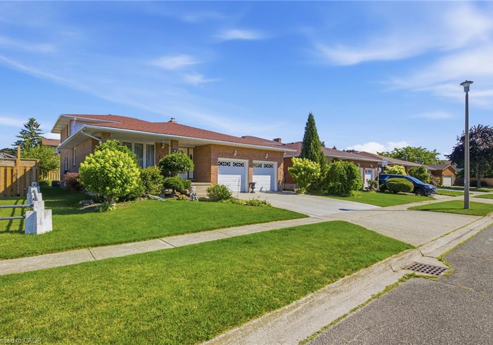 97-southview-crescent-cambridge-ontario-40852367