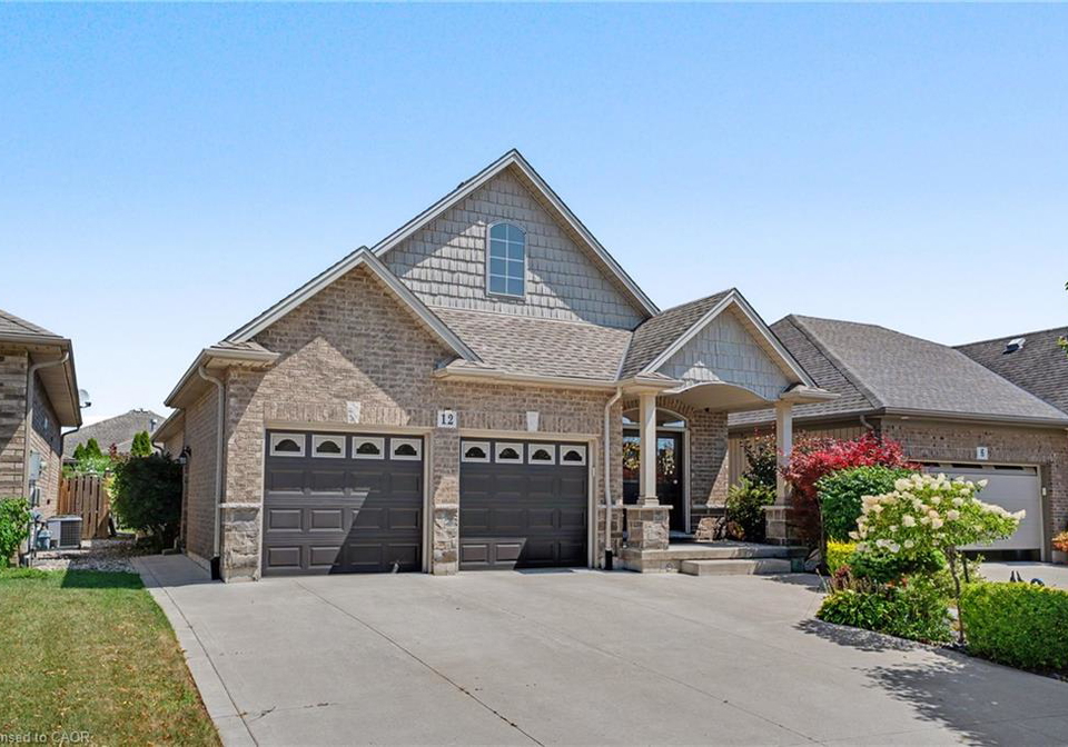 12-silverwood-avenue-welland-ontario-40852379