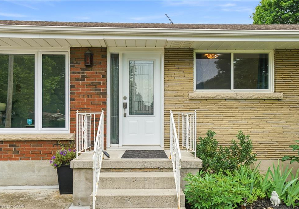 32-hanson-drive-st-catharines-ontario-40852417