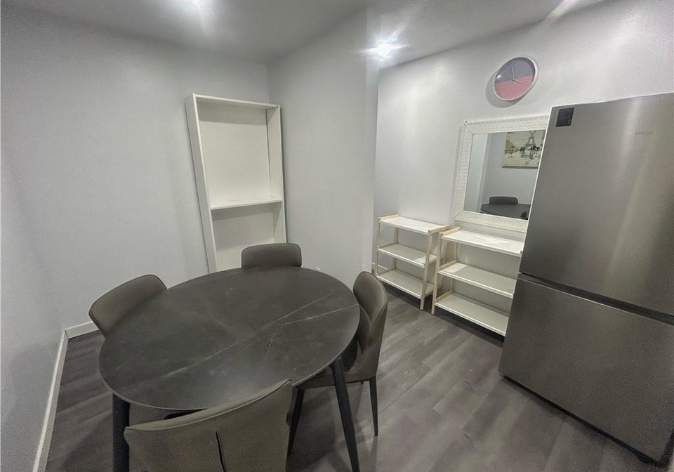 303-king-street-n-waterloo-ontario-40852440