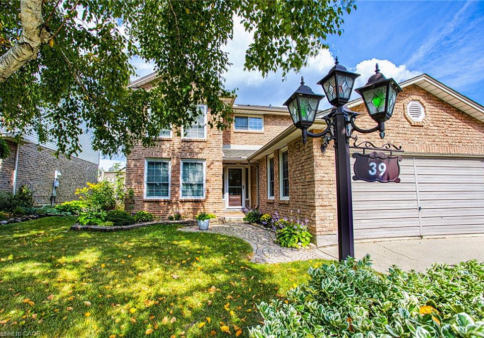 39-ainsworth-street-stoney-creek-ontario-40852446