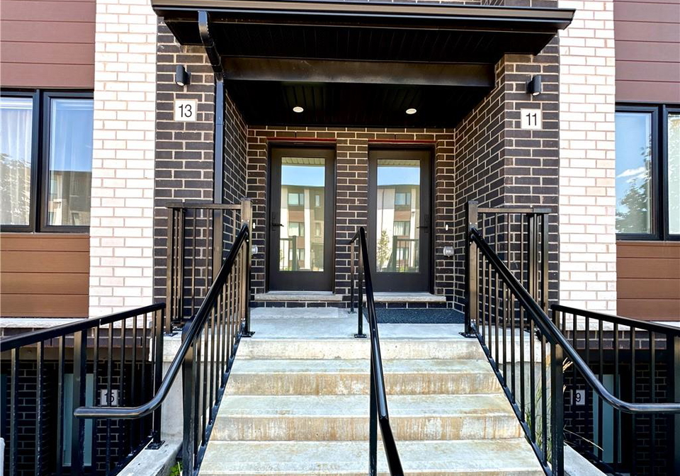 13-lily-lane-guelph-ontario-40852460