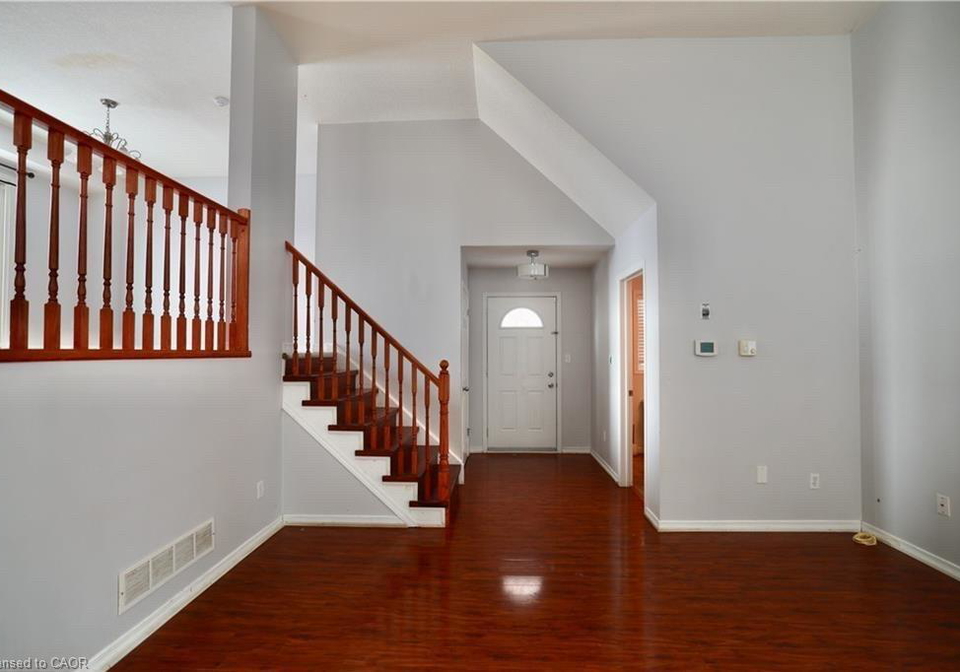110-iron-gate-street-kitchener-ontario-40852478