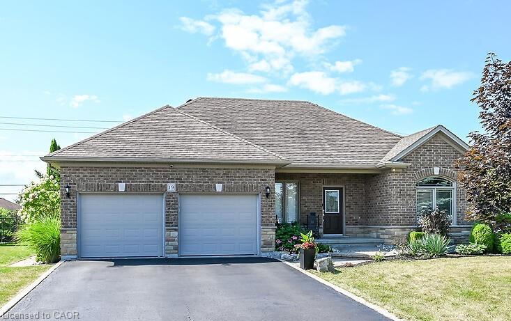 19-sparrow-way-port-dover-ontario-40852484