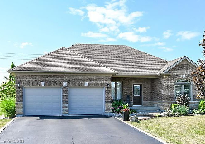 19-sparrow-way-port-dover-ontario-40852484