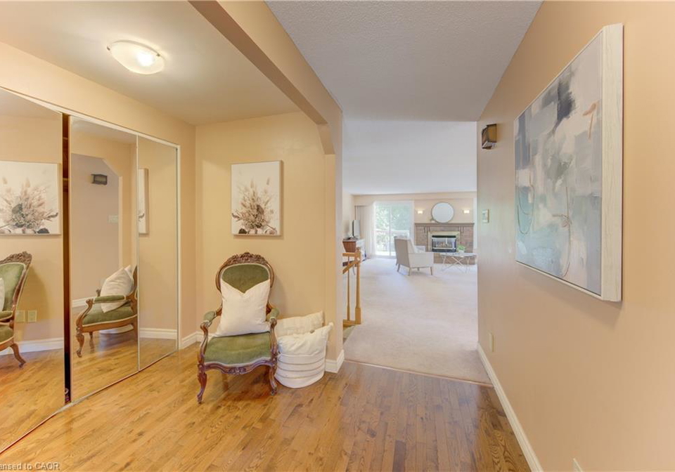 466-belgreen-way-waterloo-ontario-40852492