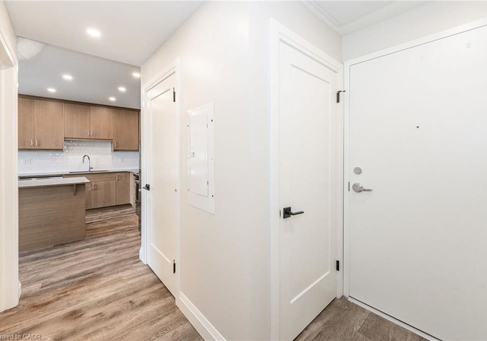 72-erb-street-e-waterloo-ontario-40852495