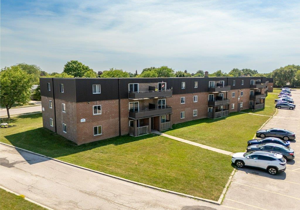 390-admiral-drive-london-ontario-40852507