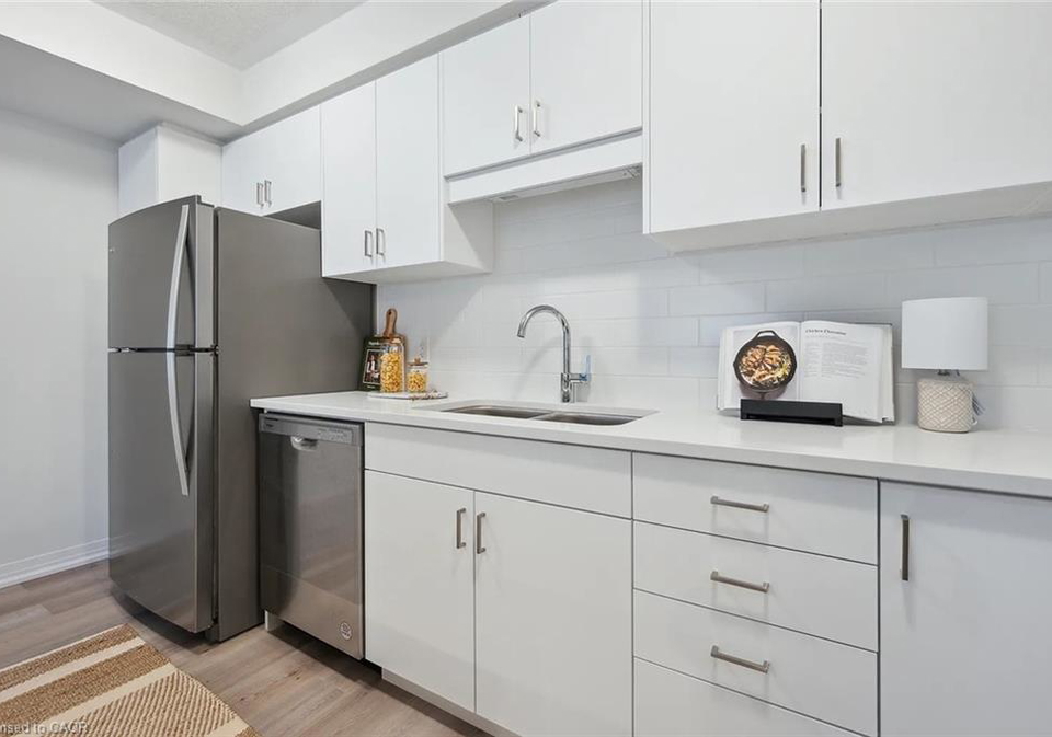 610-benninger-drive-kitchener-ontario-40852519