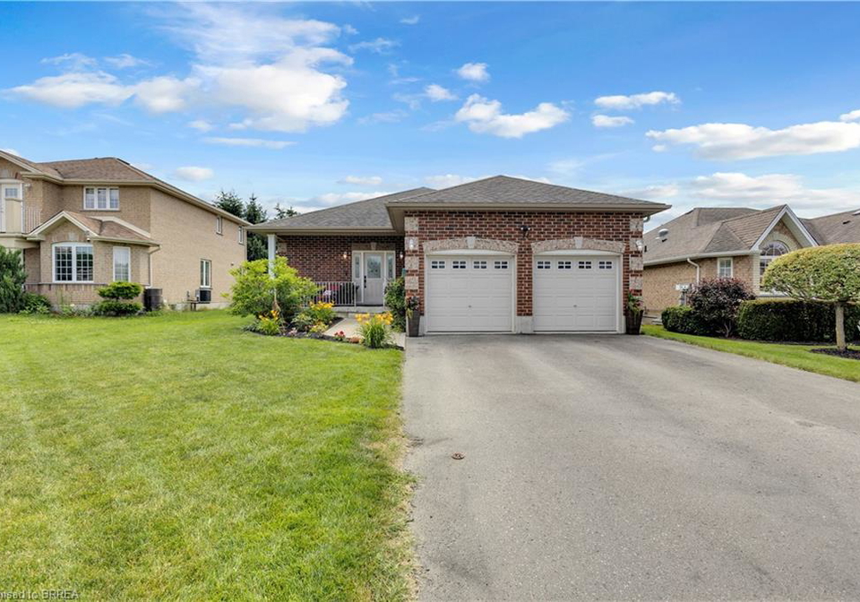 41-harmer-crescent-drumbo-ontario-40852521