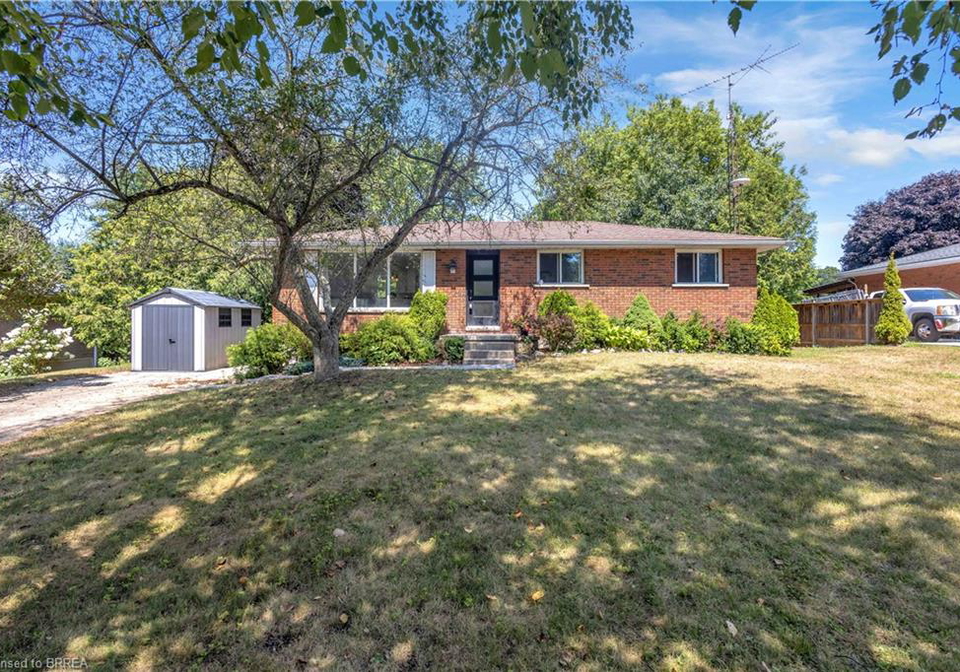 30-ridgeway-avenue-simcoe-ontario-40852534