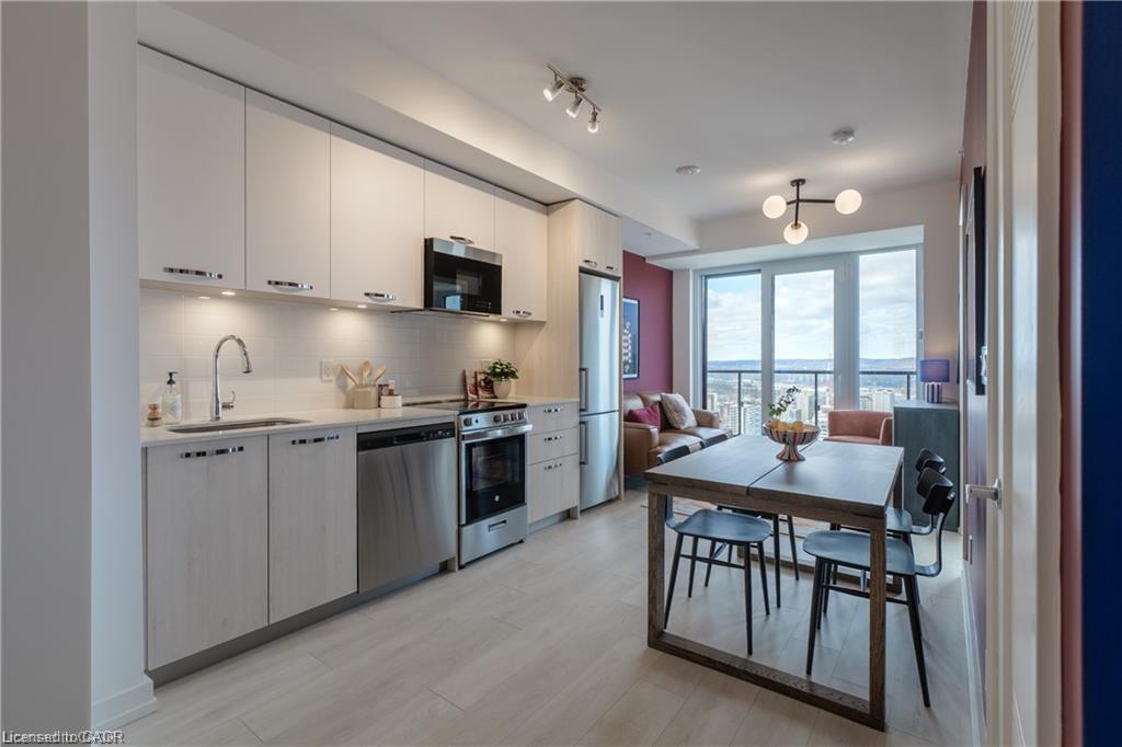 75-james-street-s-hamilton-ontario-40852540
