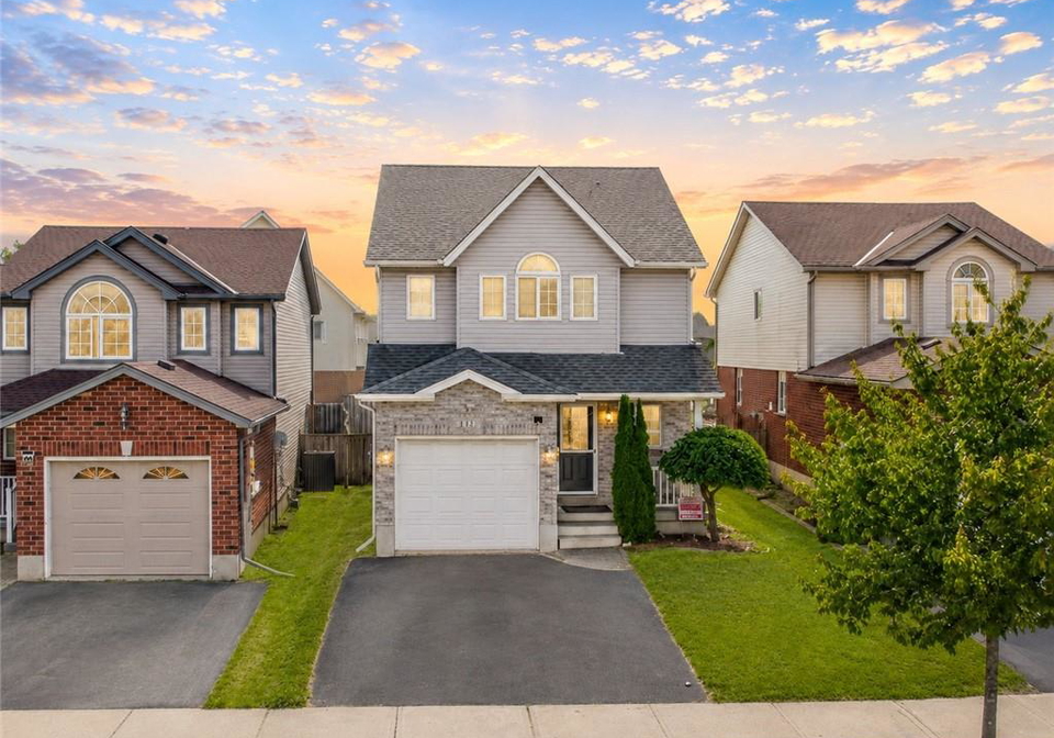 135-cotton-grass-street-kitchener-ontario-40852545