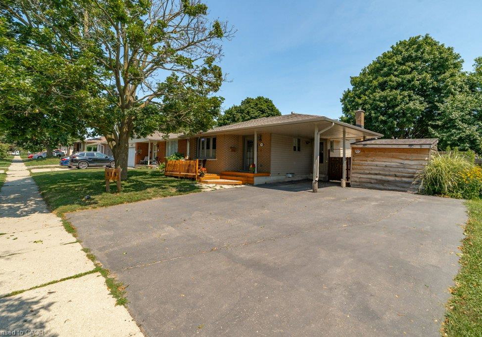 119-millwood-crescent-kitchener-ontario-40852559