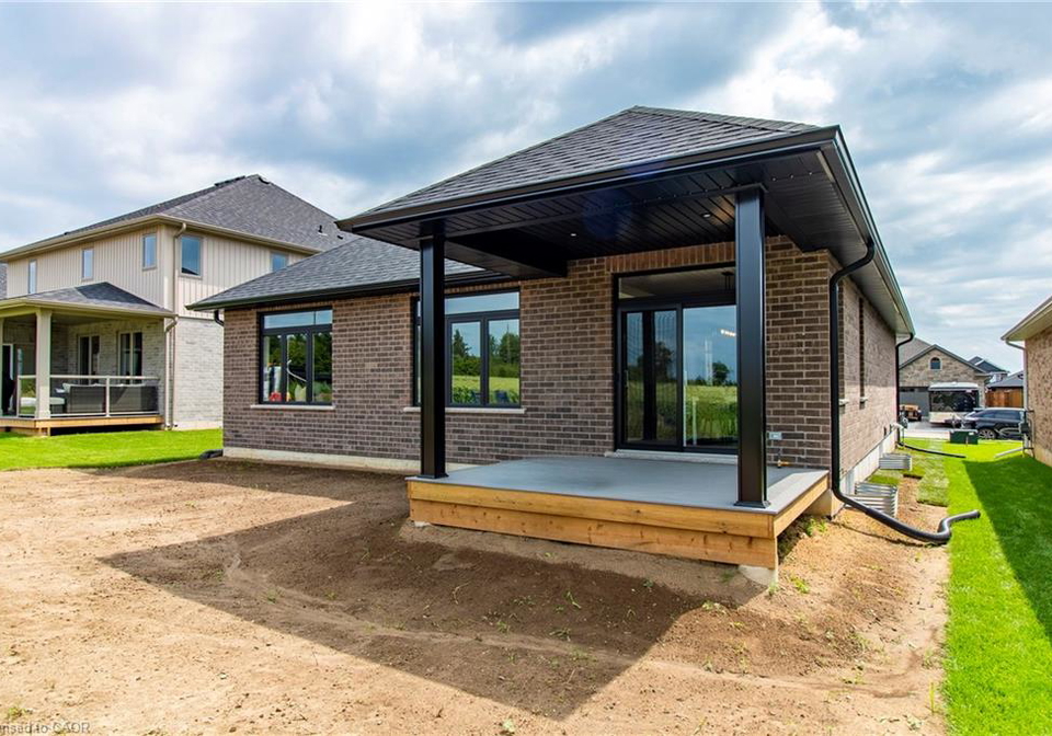 82-duchess-drive-delhi-ontario-40852577